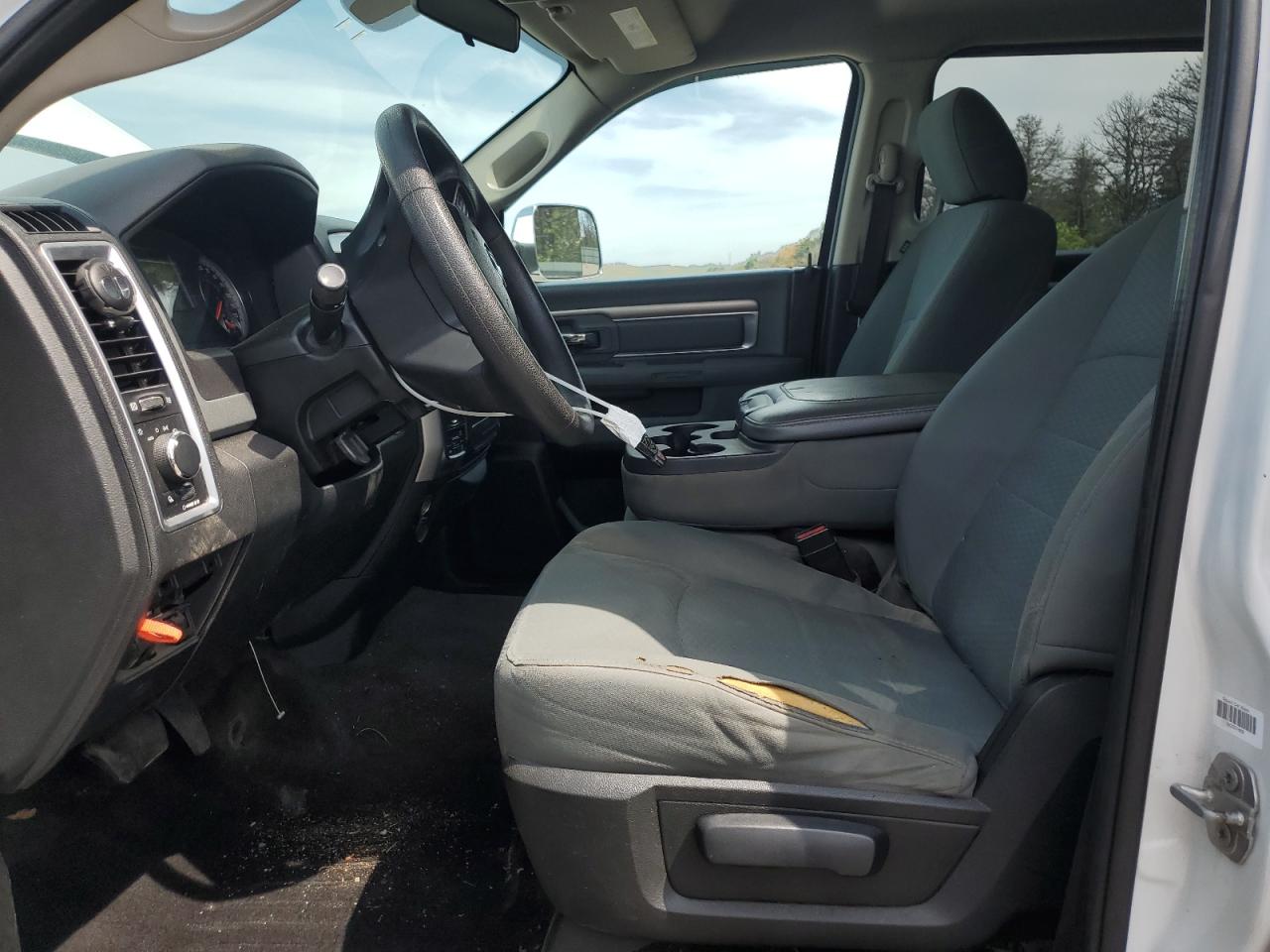 2017 Ram 1500 Slt VIN: 1C6RR7TT2HS807803 Lot: 61946035