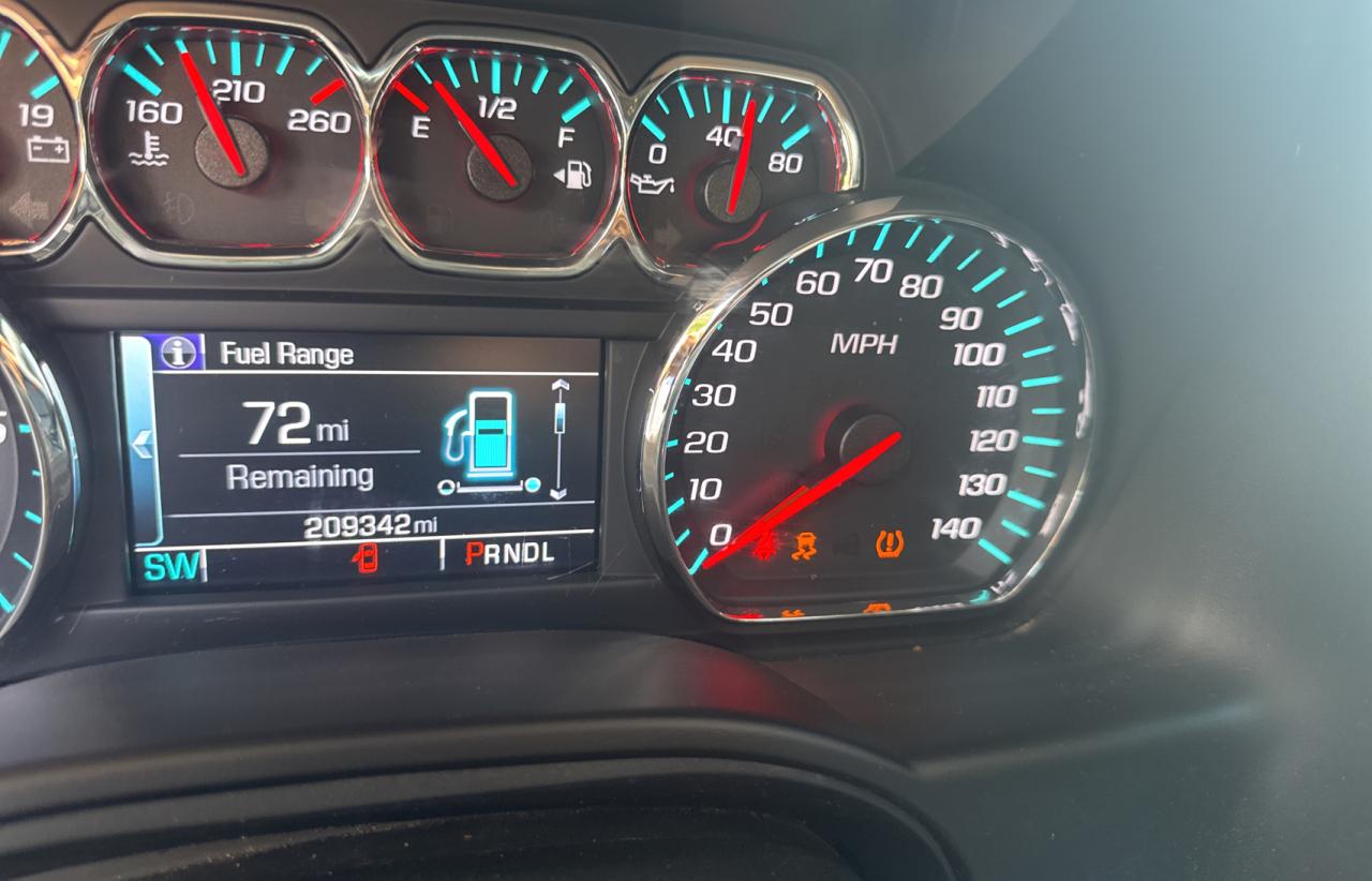 1GNSKHKC4HR207031 CHEVROLET SUBURBAN 2017