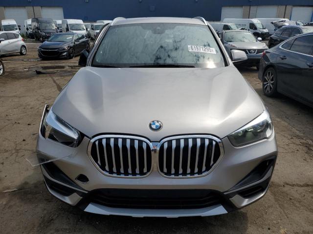  BMW X1 2021 Srebrny