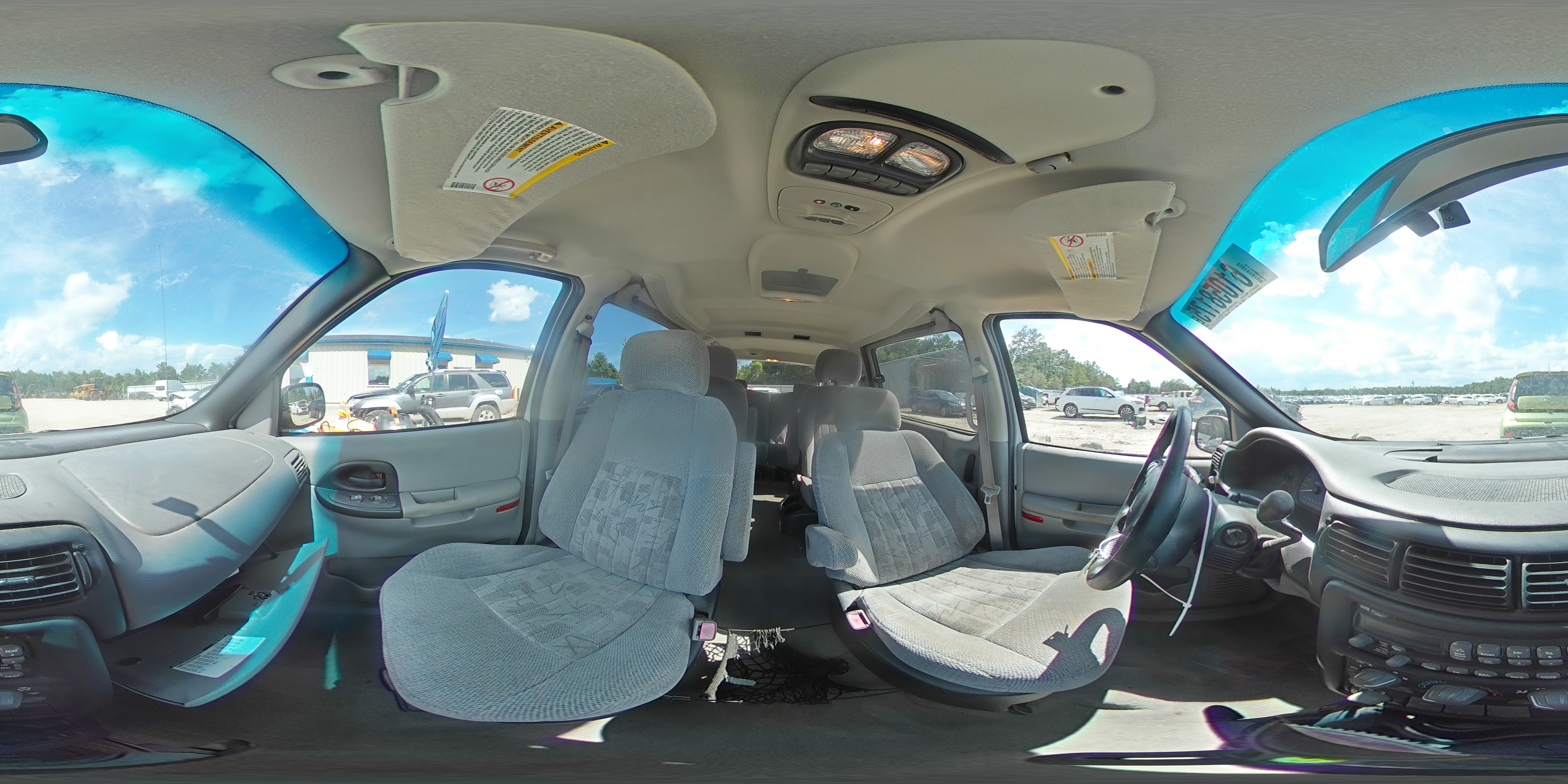 2004 Pontiac Montana Luxury VIN: 1GMDX13EX4D200226 Lot: 61058175