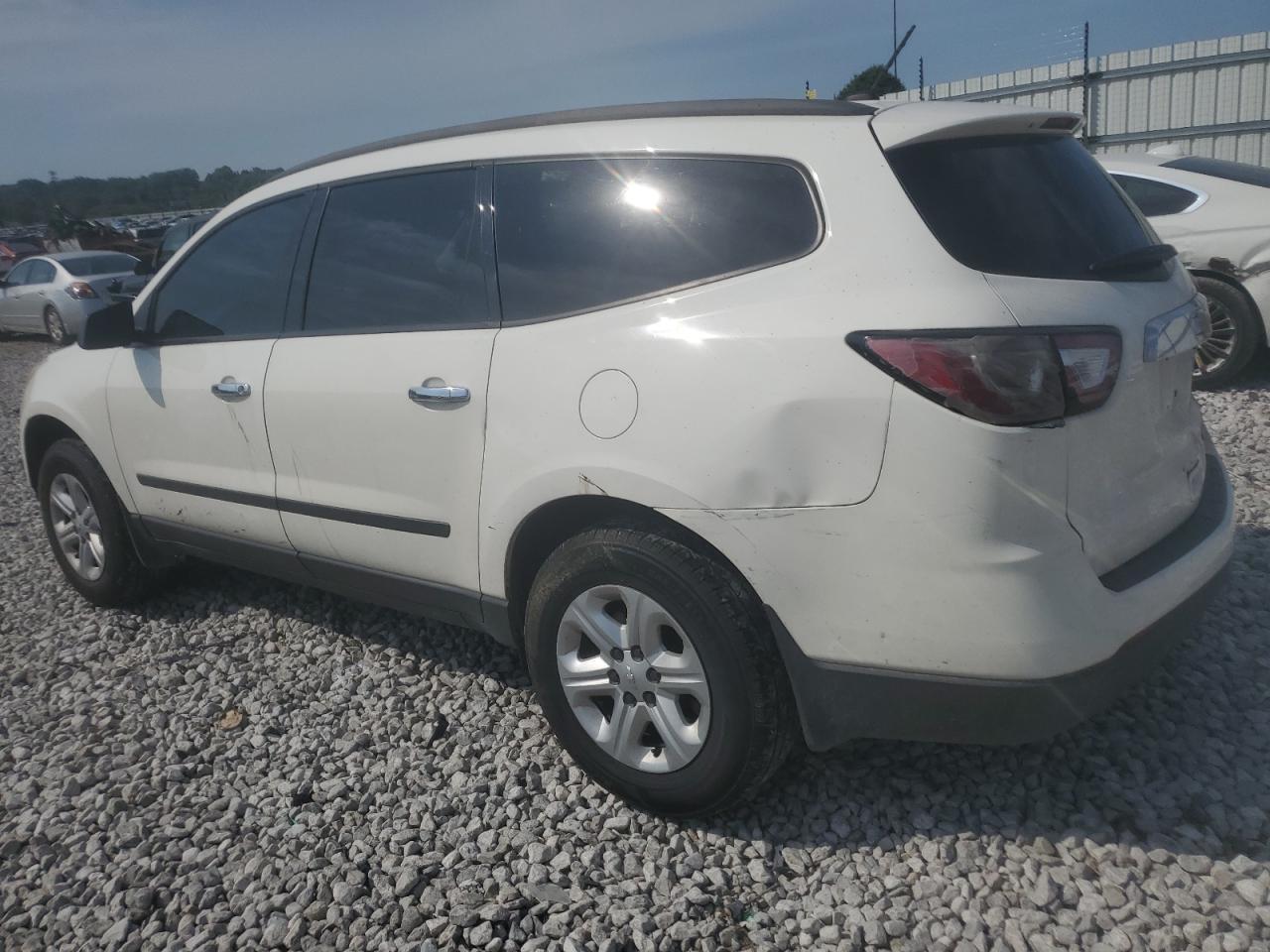 CHEVROLET TRAVERSE 2013 VIN 1GNKRFED3DJ110089 фото 2