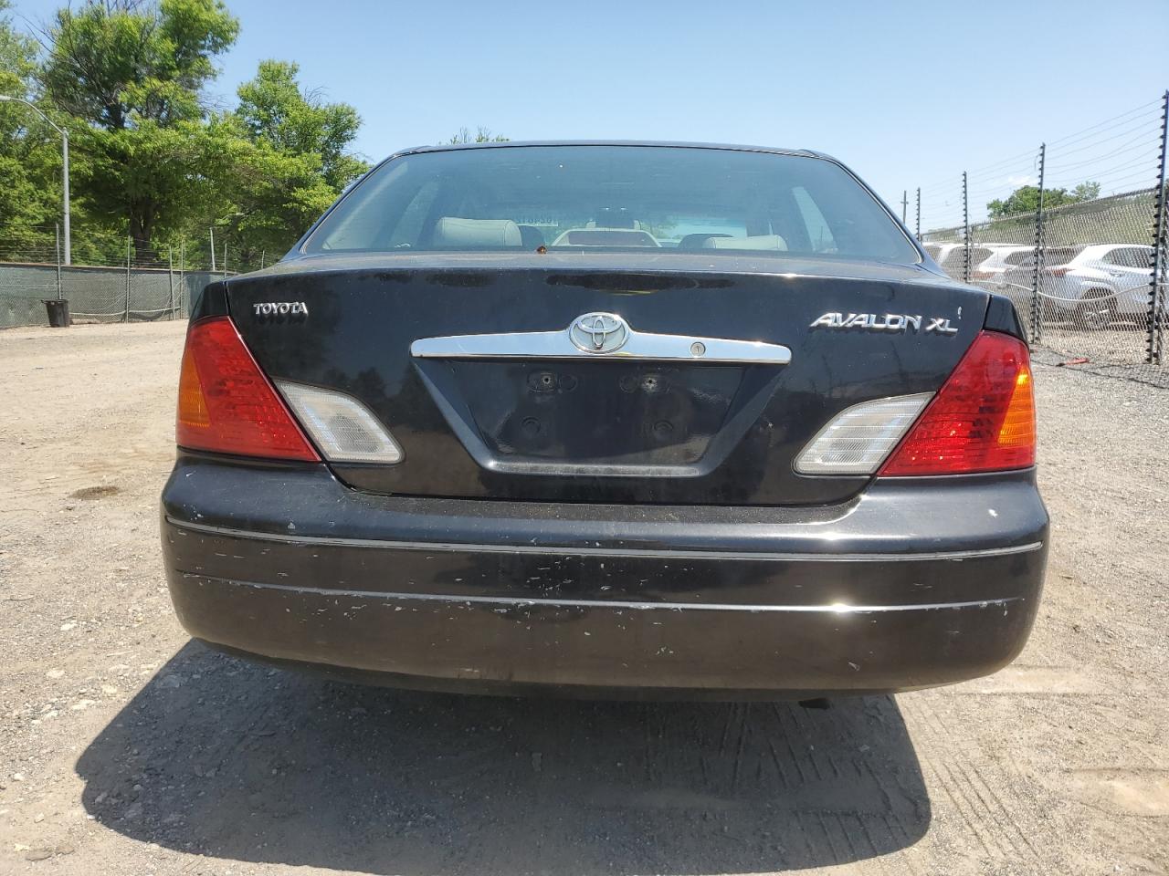 2002 Toyota Avalon Xl VIN: 4T1BF28B82U239263 Lot: 62481225