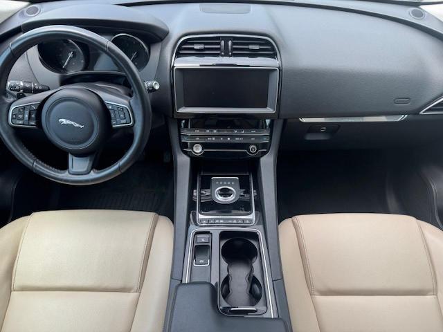  JAGUAR F-PACE 2020 Granatowy