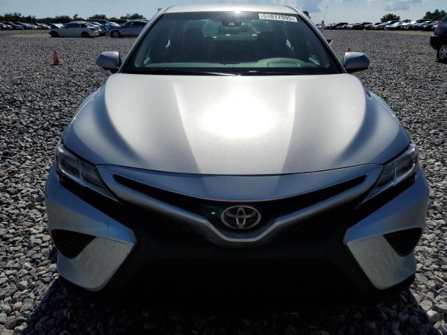  TOYOTA CAMRY 2018 Silver