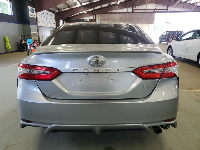  TOYOTA CAMRY 2019 Srebrny