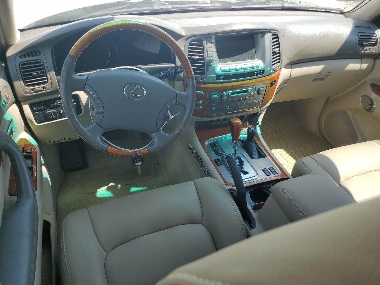 2004 Lexus Lx 470 VIN: JTJHT00W443535946 Lot: 61731325