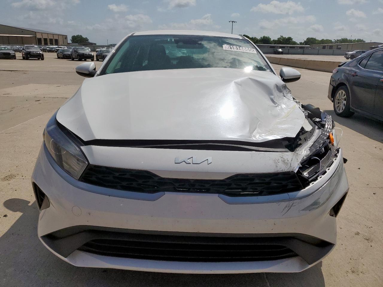 KIA FORTE 2023 VIN 3KPF24AD5PE588704 photo 5