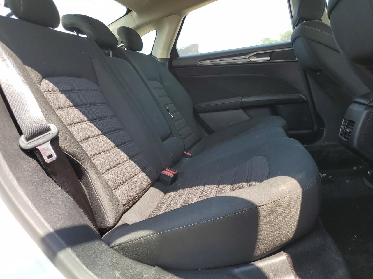 2020 Ford Fusion Se VIN: 3FA6P0LU7LR119095 Lot: 58990355