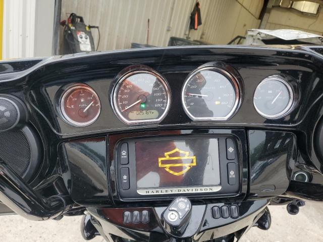  HARLEY-DAVIDSON FL 2018 Черный