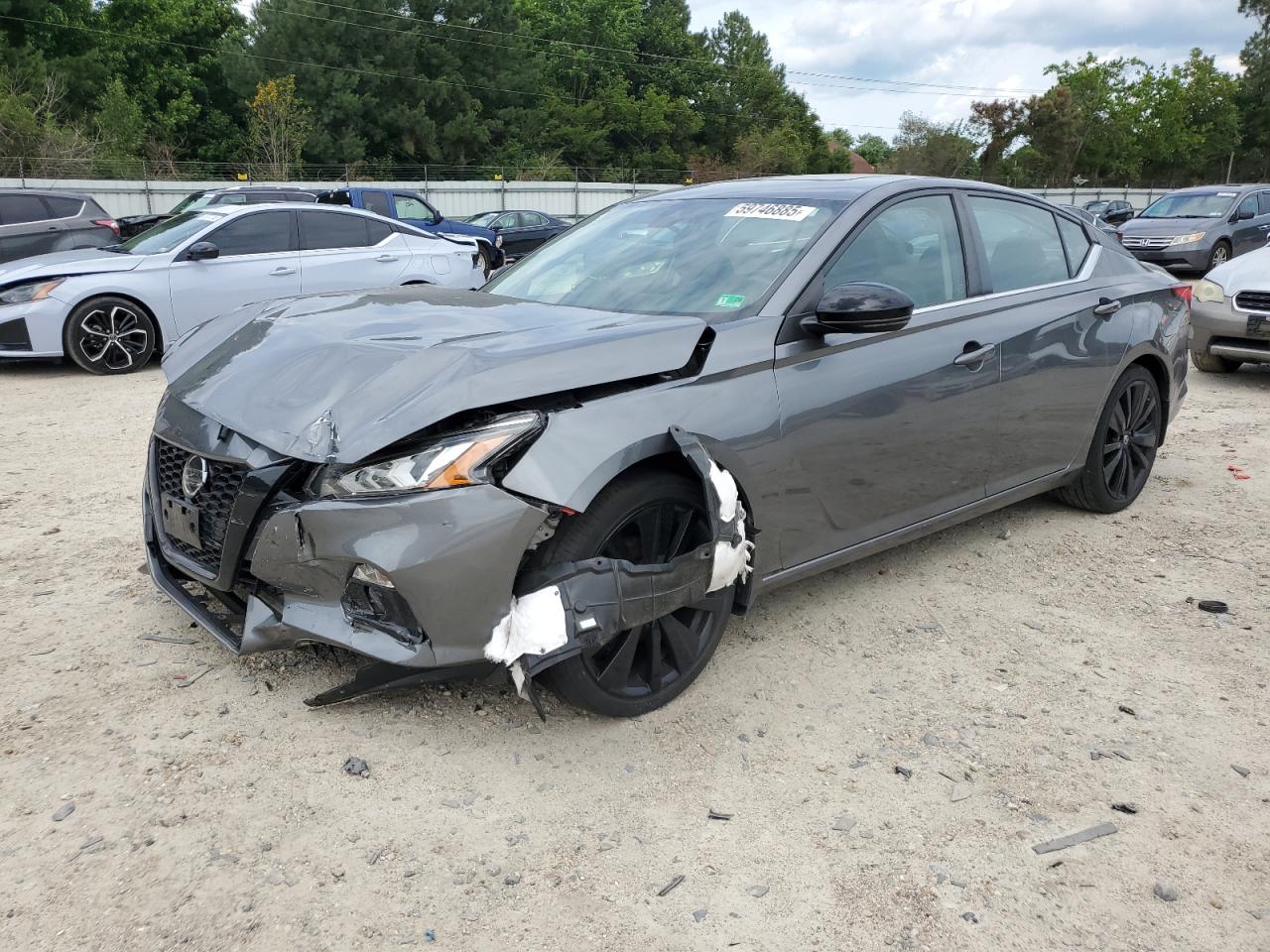 2022 Nissan Altima Sr