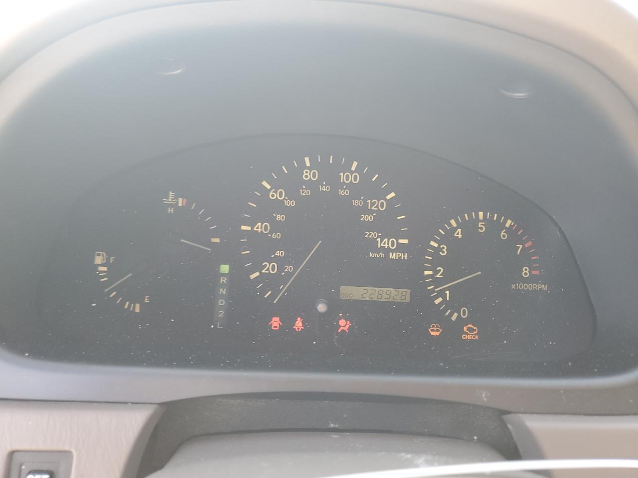 2001 Lexus Rx 300 VIN: JTJHF10UX10233912 Lot: 62831495