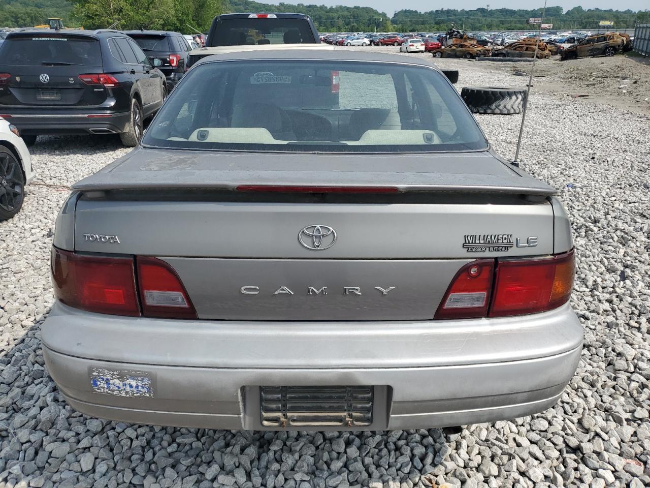 1995 Toyota Camry Le VIN: 4T1SK12E6SU523435 Lot: 59320275