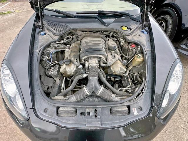Sedans PORSCHE PANAMERA 2015 Szary