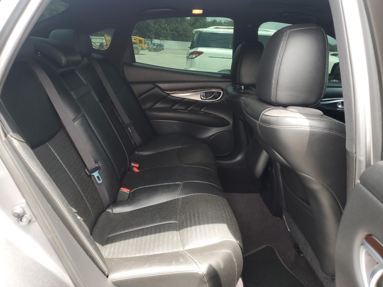 2019 Infiniti Q70 3.7 Luxe VIN: JN1BY1AR2KM580144 Lot: 62674805