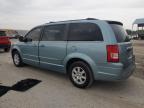 2010 Chrysler Town & Country Touring zu verkaufen in Kansas City, KS - Front End