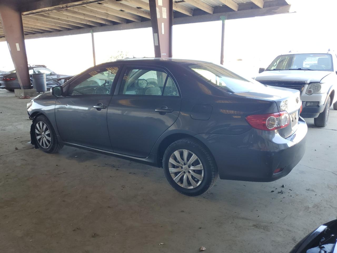 TOYOTA COROLLA 2012 VIN JTDBU4EE2C9172071 photo 2