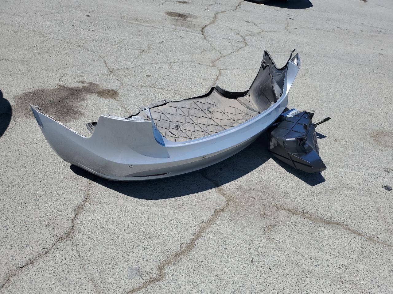 2018 Tesla Model 3 VIN: 5YJ3E1EB3JF072134 Lot: 63080615