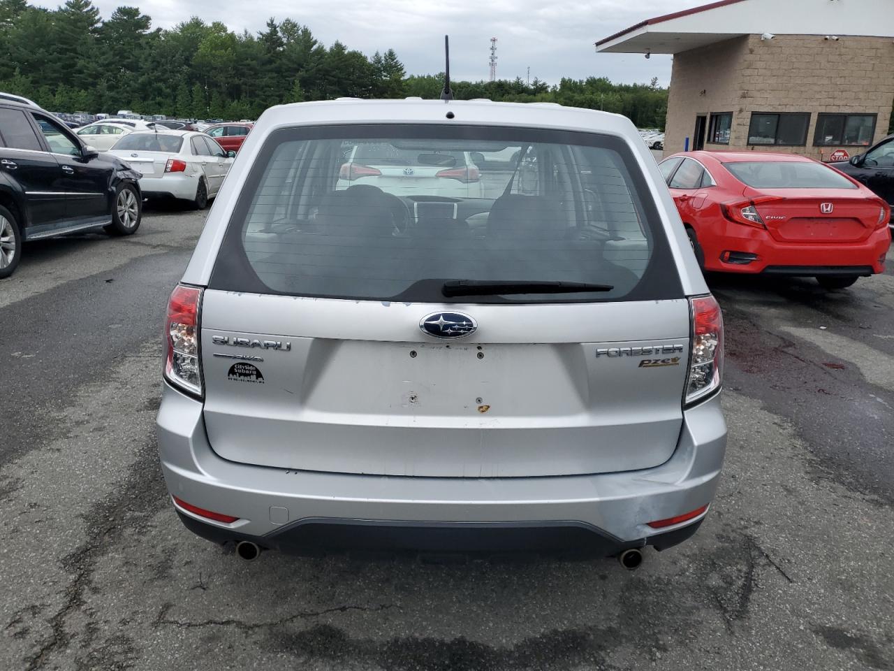 2010 Subaru Forester 2.5X VIN: JF2SH6AC3AH711709 Lot: 62534955