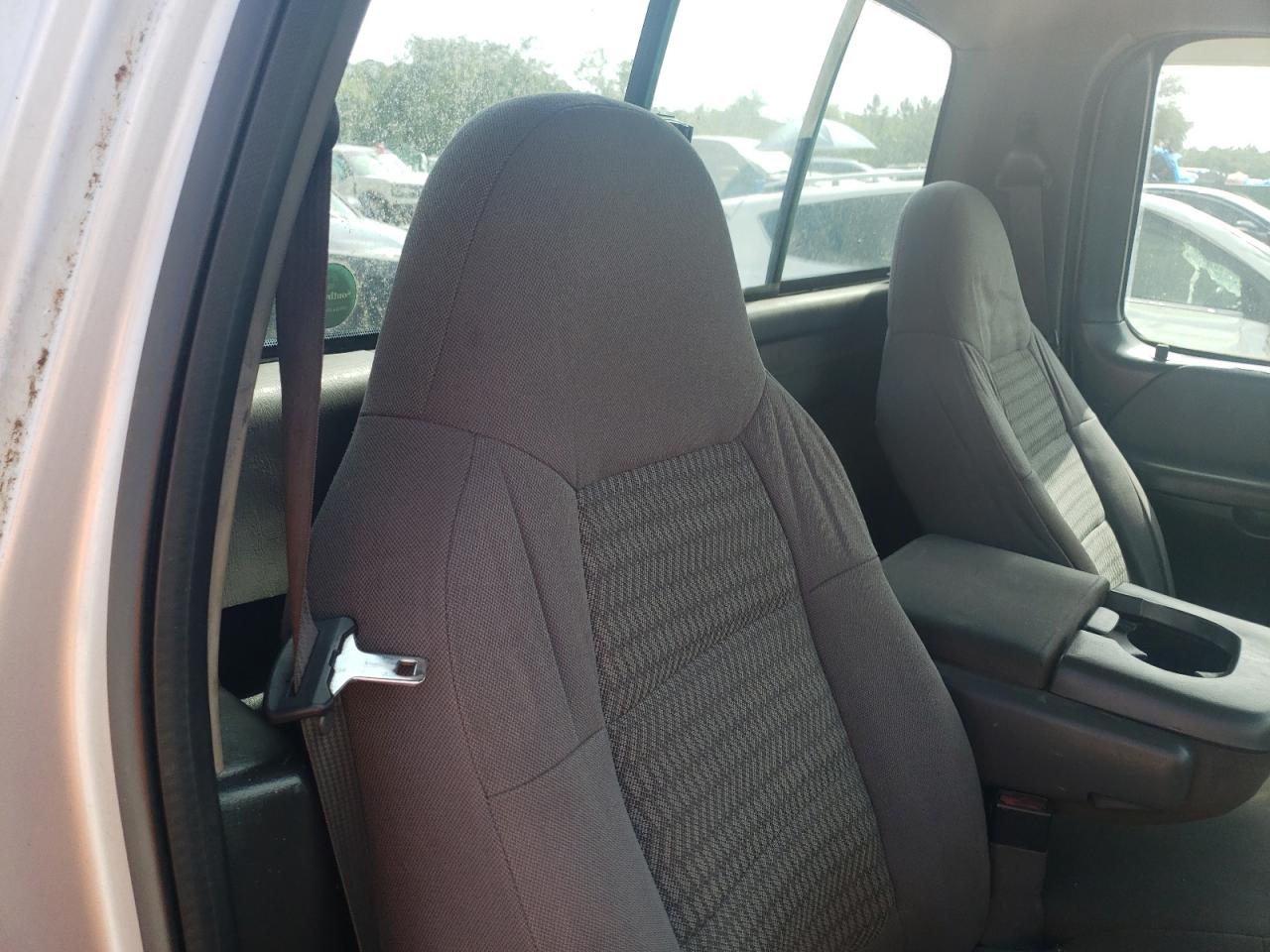 2003 Ford F150 VIN: 1FTRF07233KB38766 Lot: 60367375