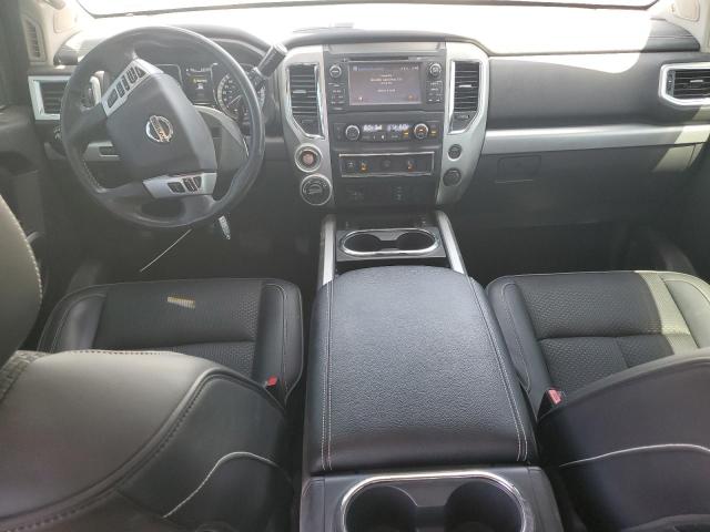  NISSAN TITAN 2017 Silver