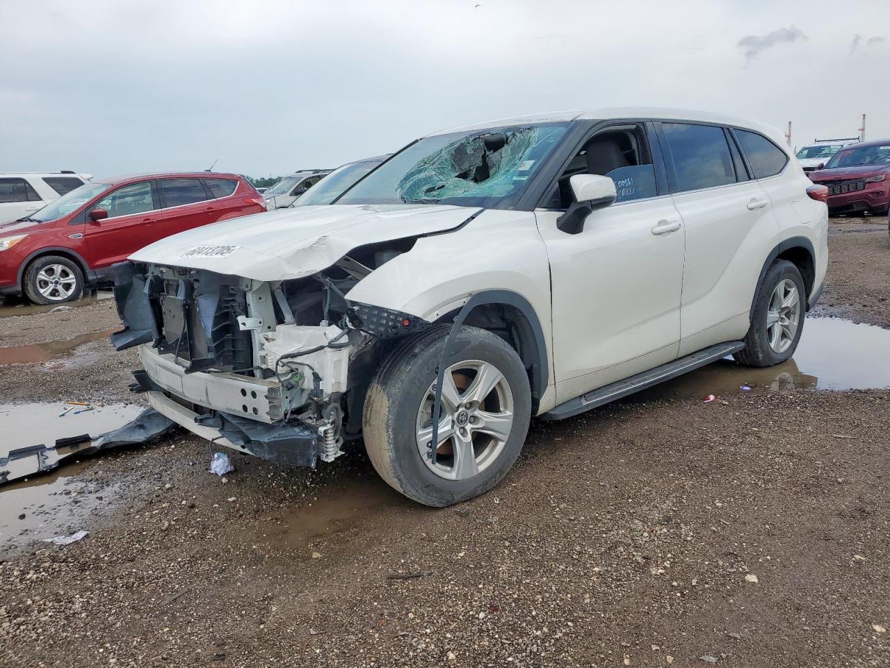 2021 Toyota Highlander L продається в Houston, TX - Front End