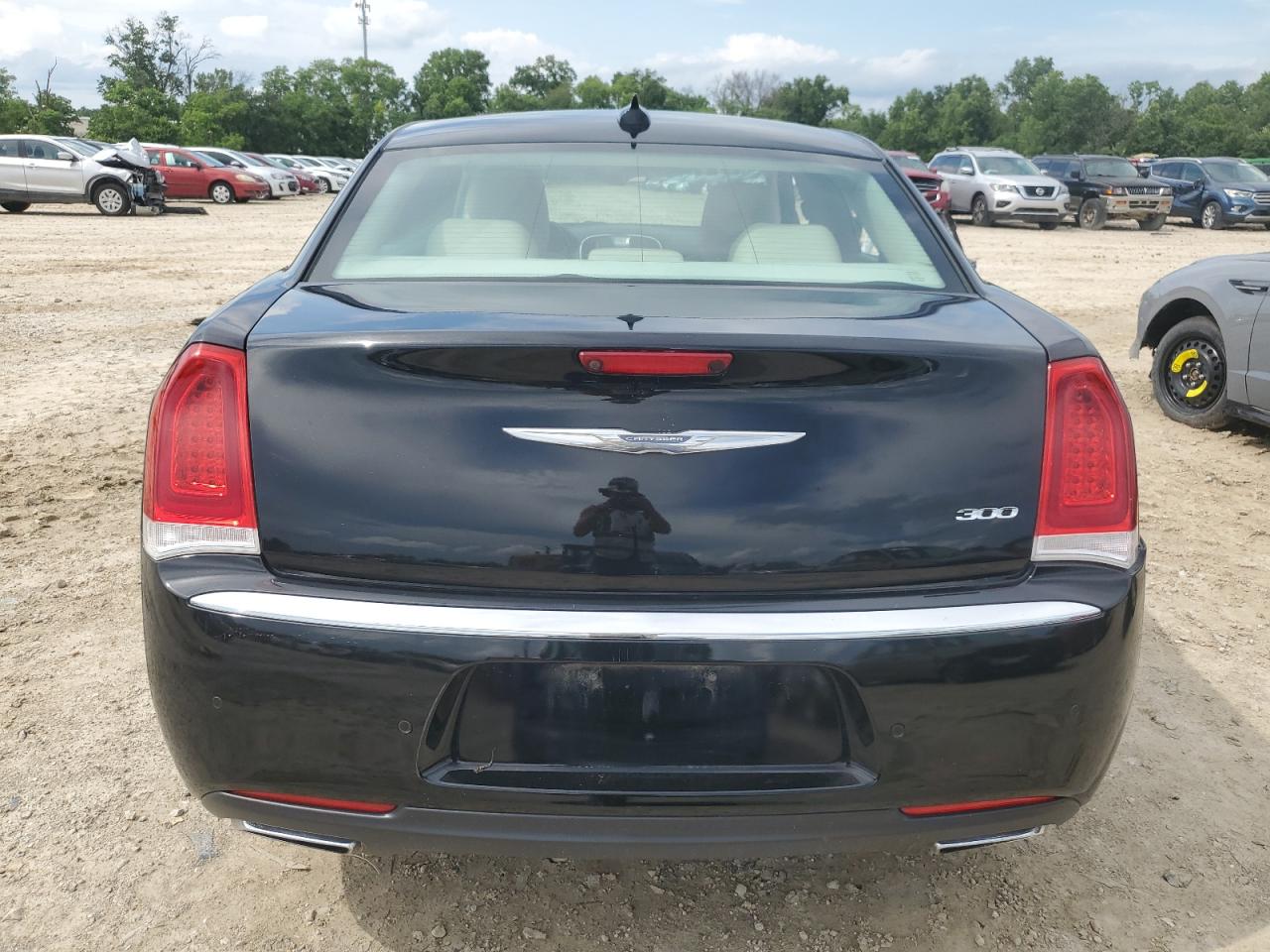 2015 Chrysler 300 Limited VIN: 2C3CCAAG6FH849371 Lot: 62478395