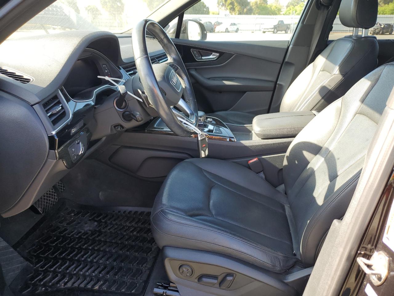 2017 Audi Q7 Premium Plus VIN: WA1LAAF78HD023996 Lot: 62848165