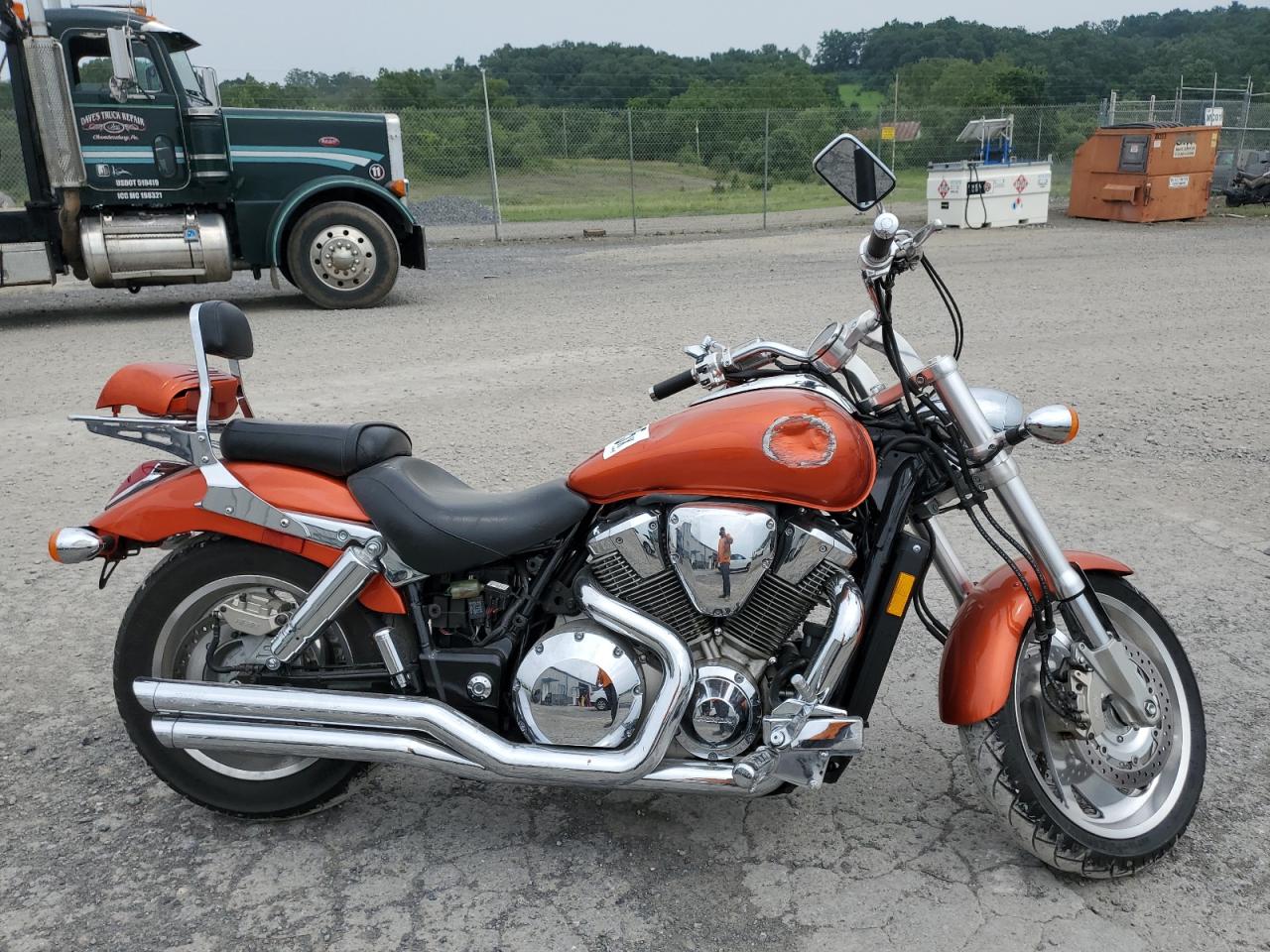 Chambersburg, PA에서 판매 중인 2004 Honda Vtx1800 C - Minor Dent/Scratches