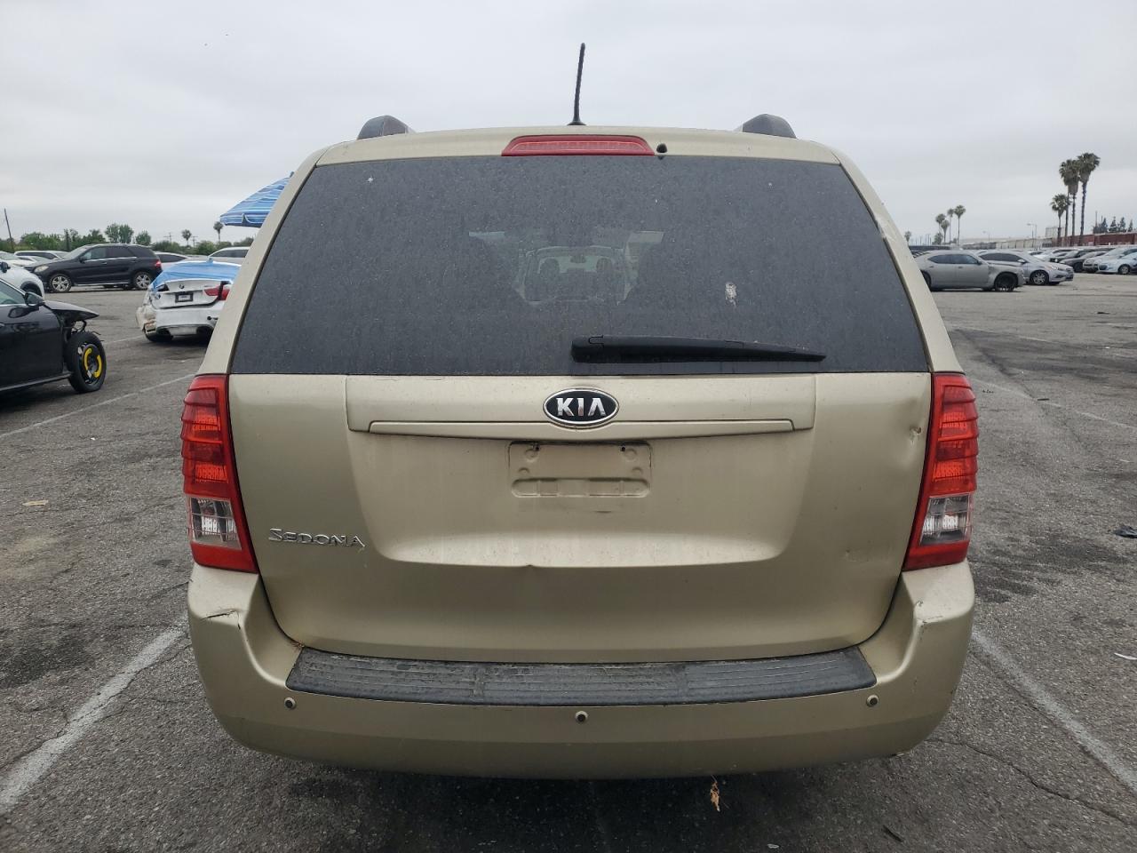 2011 Kia Sedona Lx VIN: KNDMG4C71B6410593 Lot: 59696615