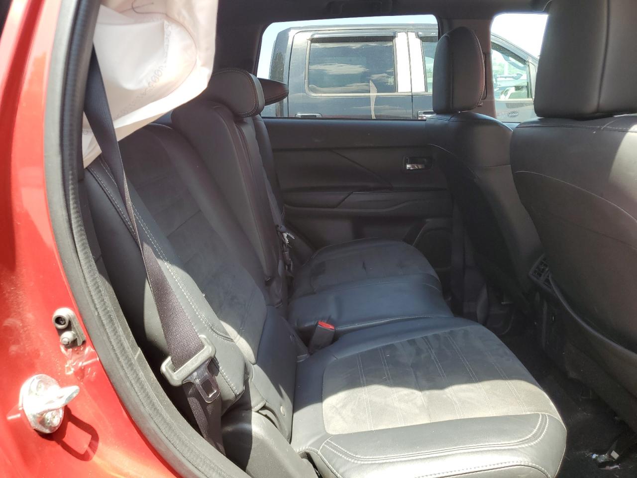 2019 Mitsubishi Outlander Se VIN: JA4AD3A33KZ050032 Lot: 62216975
