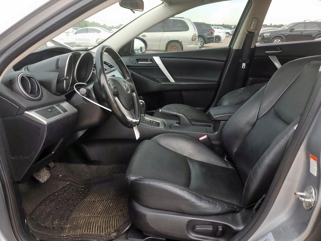 2011 Mazda 3 S VIN: JM1BL1W52B1428190 Lot: 62935875