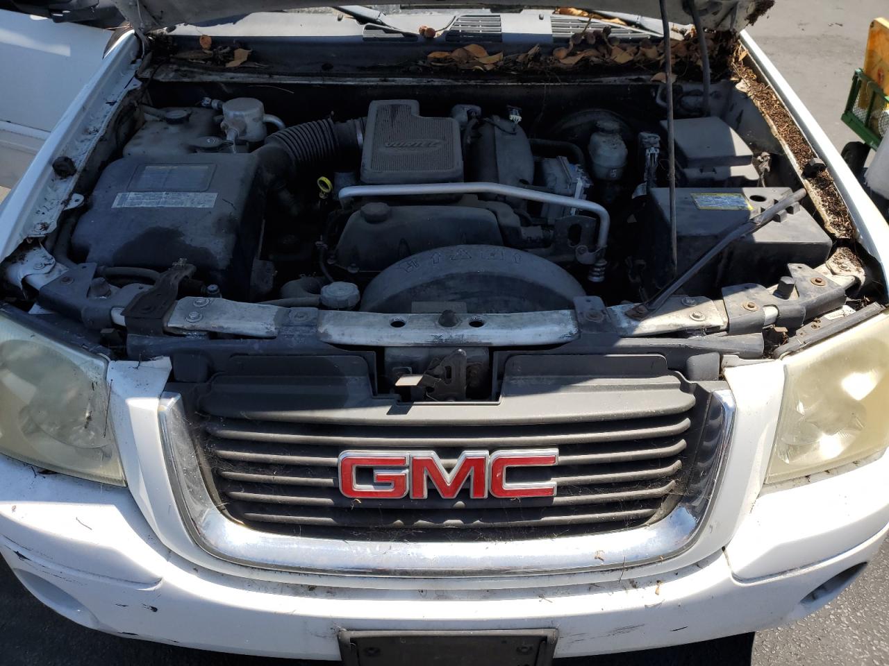 2005 GMC Envoy VIN: 1GKDT13S852122469 Lot: 62105225
