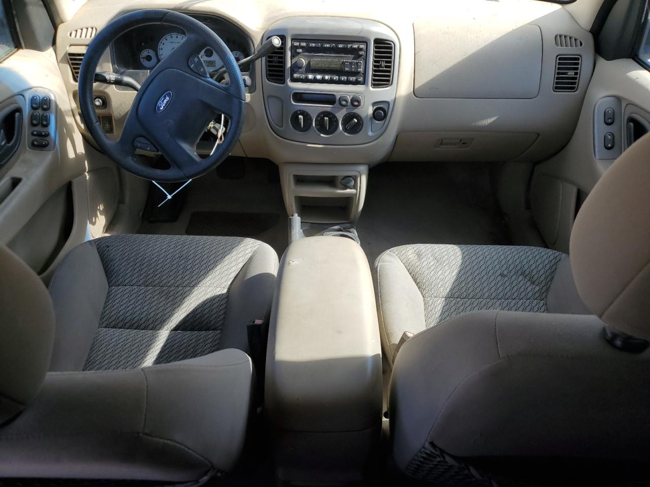 2004 Ford Escape Xlt VIN: 1FMYU03104KA41942 Lot: 60756415