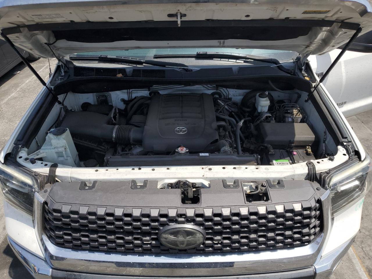2018 Toyota Tundra Crewmax Sr5 VIN: 5TFEY5F14JX235019 Lot: 60921385