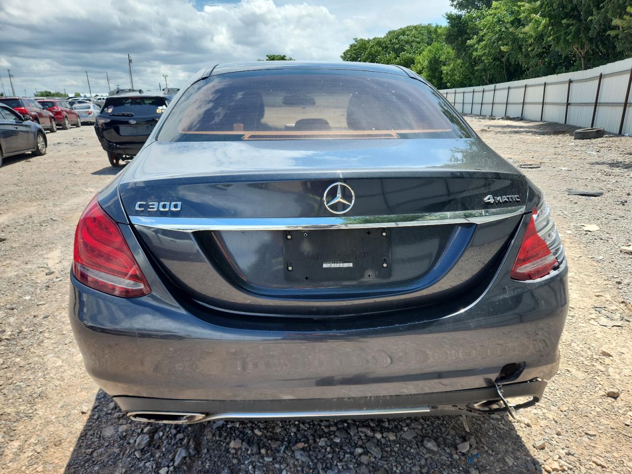 2015 Mercedes-Benz C 300 4Matic VIN: 55SWF4KB1FU018627 Lot: 62514325