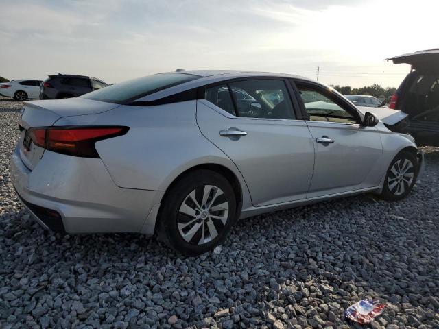  NISSAN ALTIMA 2019 Srebrny