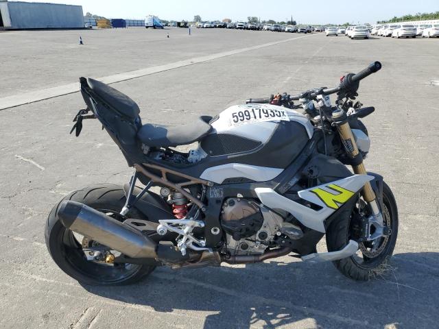  BMW S 2022 Сріблястий