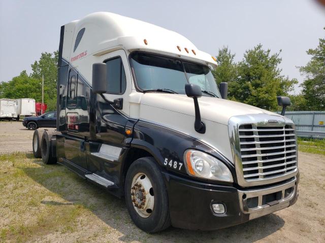 2014 Freightliner Cascadia 125 Semi Truck