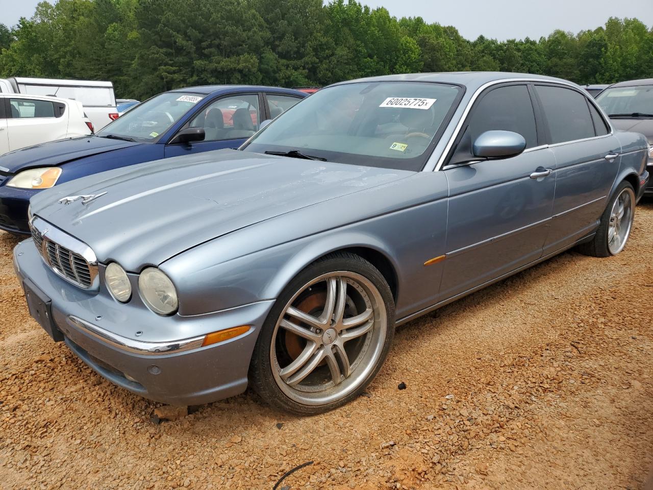 2005 Jaguar Xj8 L продається в Chatham, VA - Vandalism