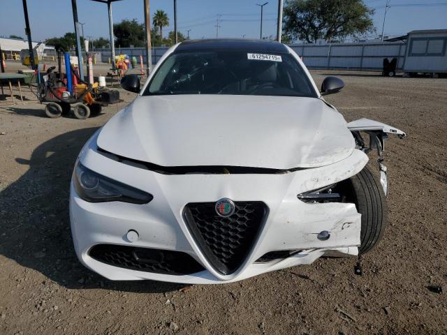  ALFA ROMEO GIULIA 2019 Biały
