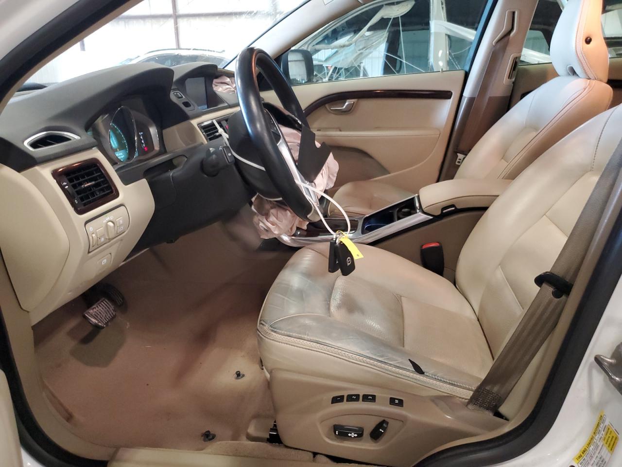 2014 Volvo Xc70 T6 VIN: YV4902BZ2E1183253 Lot: 61281505