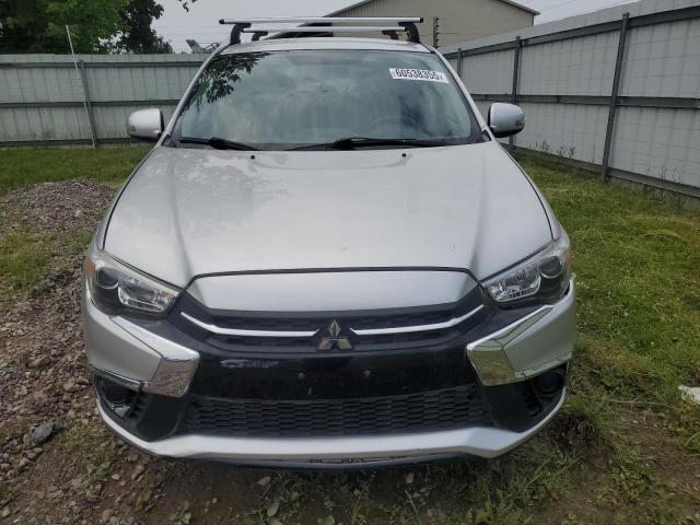  MITSUBISHI OUTLANDER 2018 Srebrny