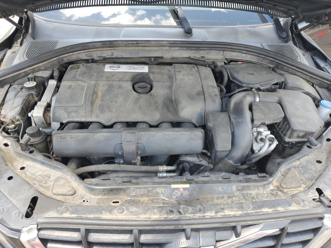 2011 Volvo Xc60 3.2 VIN: YV4952DL9B2206995 Lot: 61926985