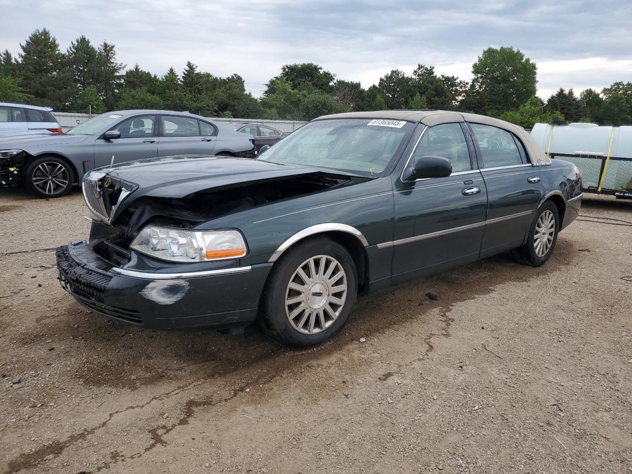 1LNHM82W13Y616234 LINCOLN TOWNCAR Photo 1