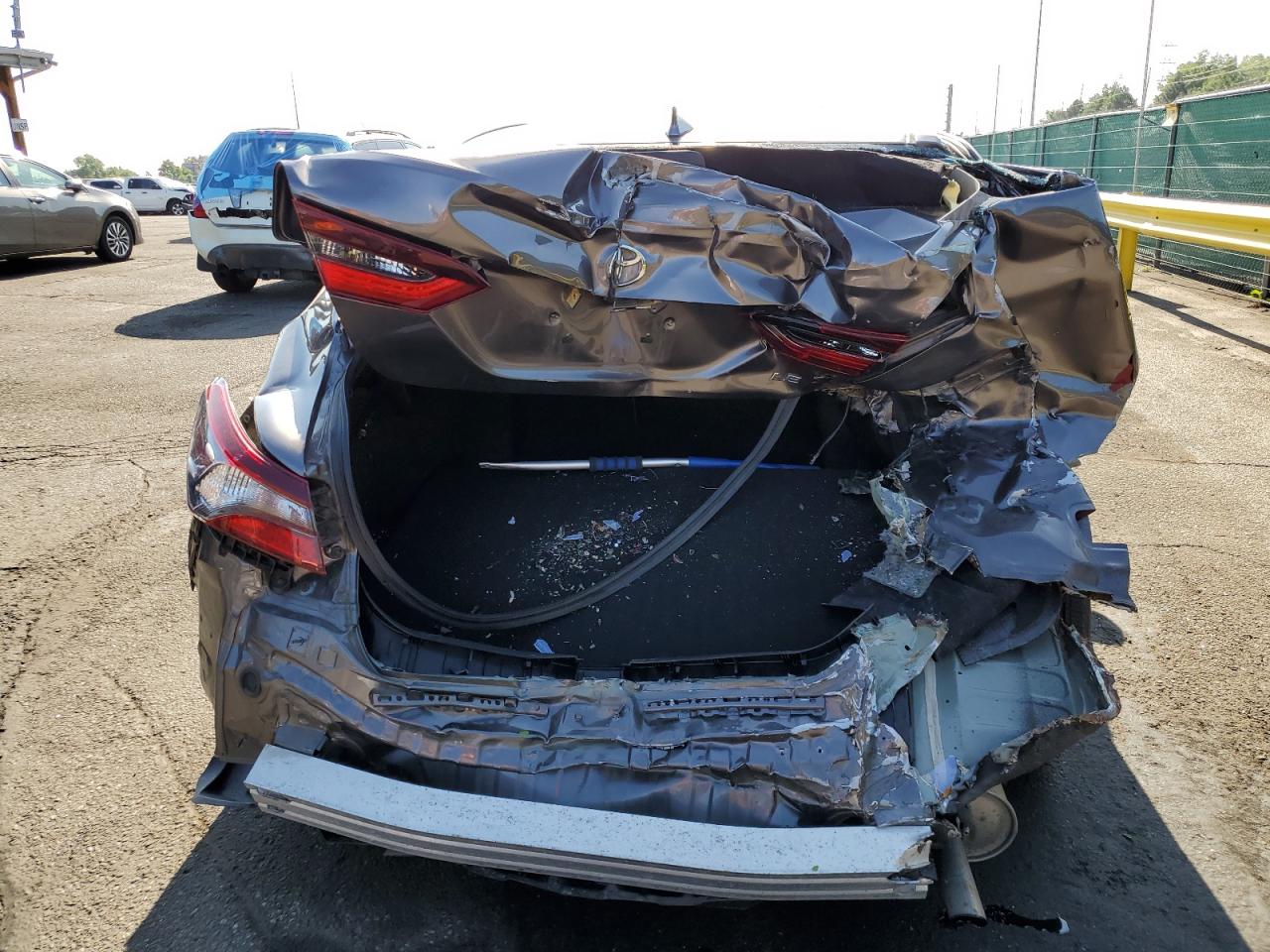 TOYOTA CAMRY 2021 VIN 4T1C11AK5MU413543 zdjęcie 6