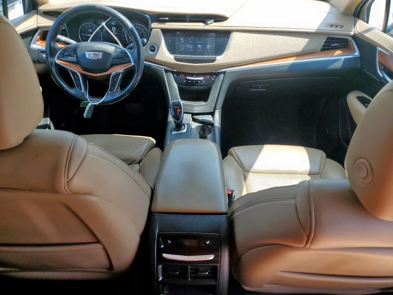 Parquets CADILLAC XT5 2017 Czarny