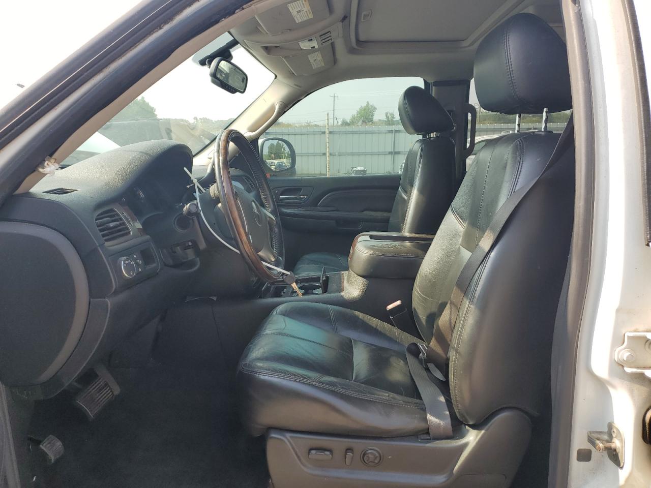 2007 GMC Yukon Denali VIN: 1GKFK63847J275291 Lot: 61976785