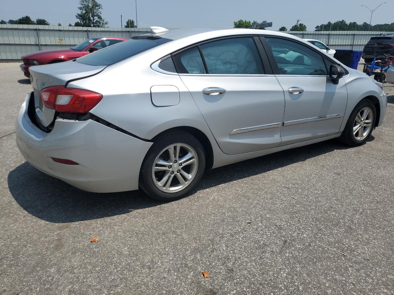 CHEVROLET CRUZE 2017 VIN 1G1BE5SM6H7101644 фото 3