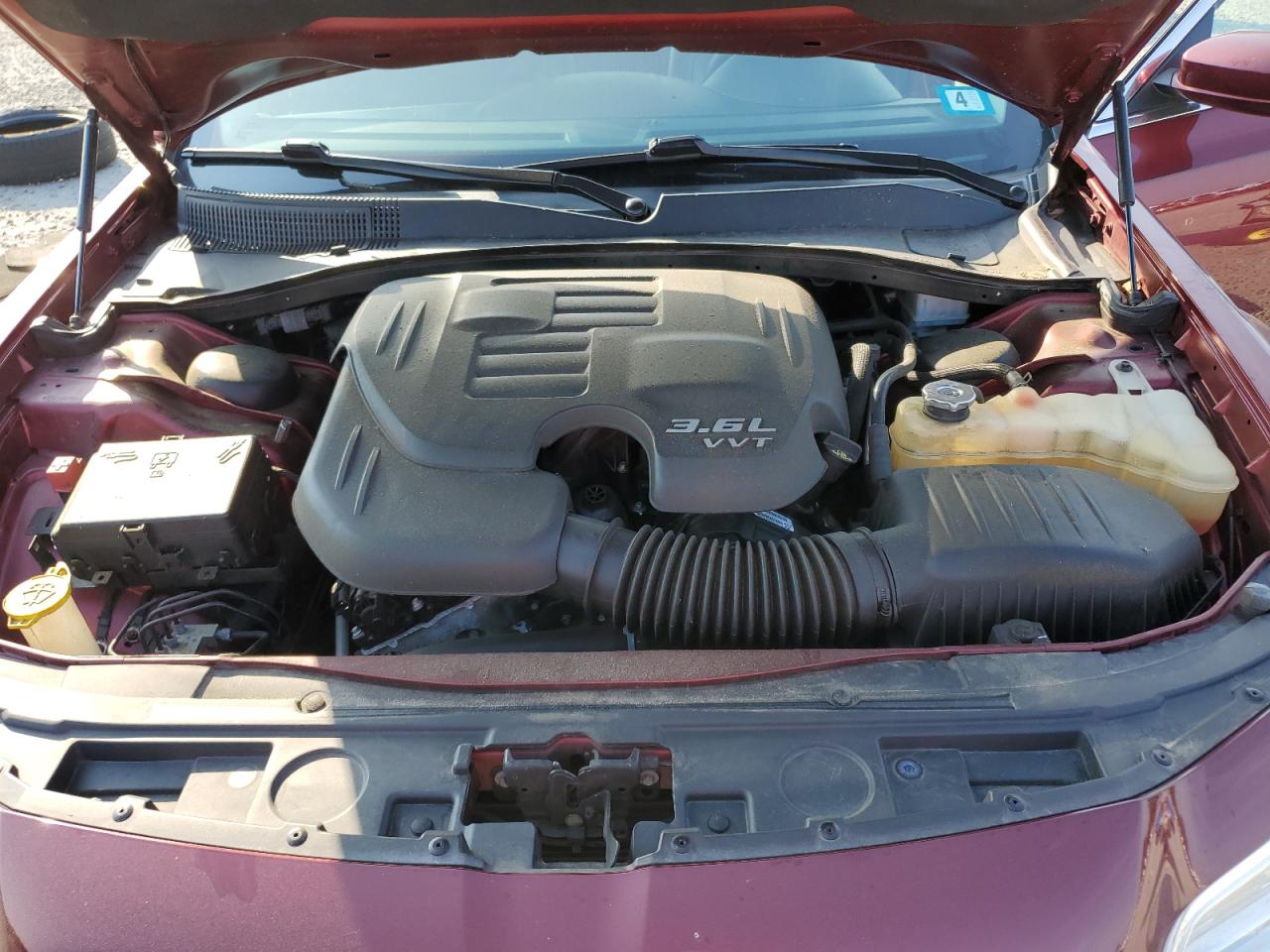 2017 Chrysler 300 Limited VIN: 2C3CCAAGXHH668261 Lot: 62265035