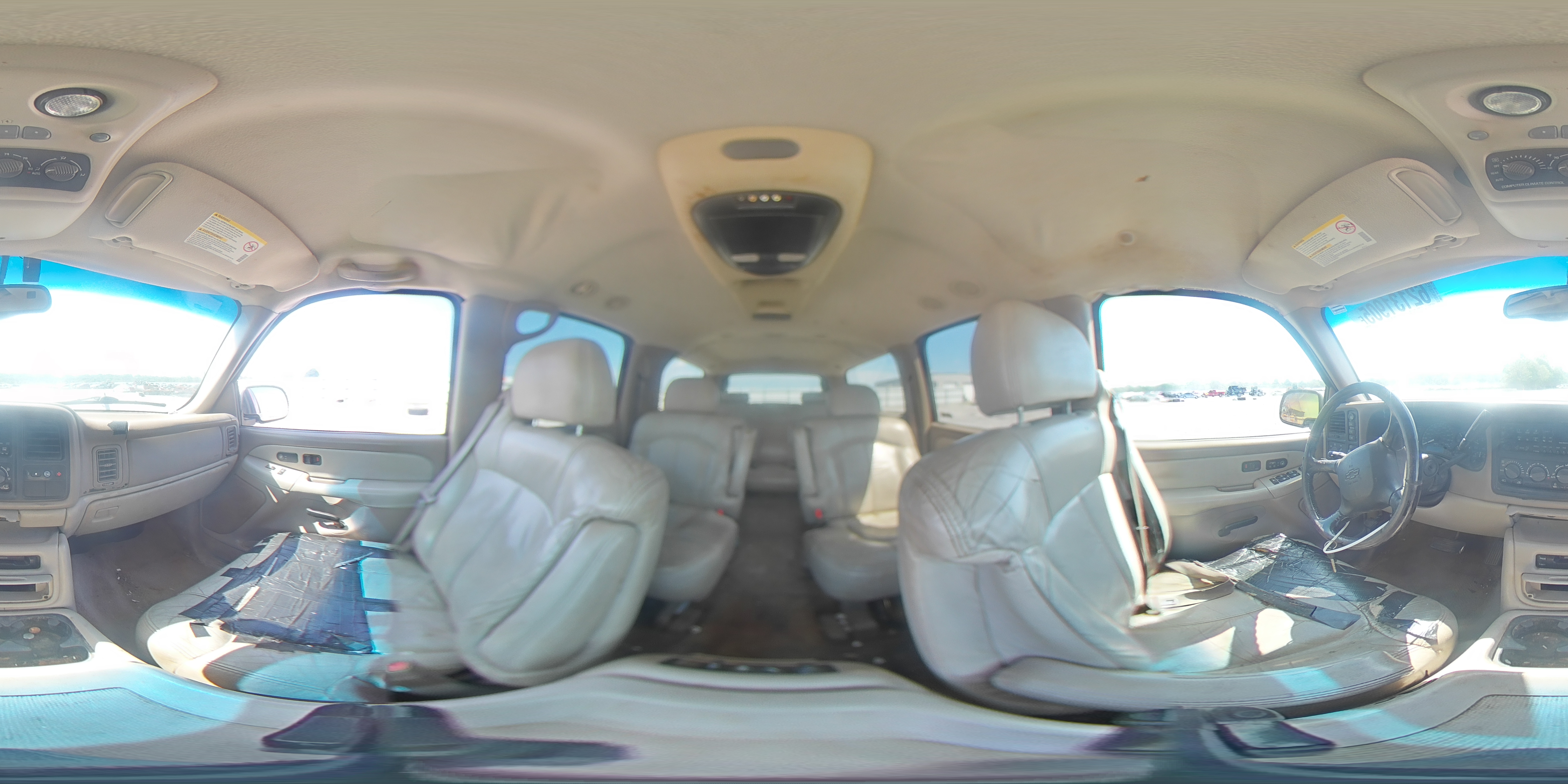 2002 Chevrolet Suburban K1500 VIN: 1GNFK16Z72J193641 Lot: 62131905